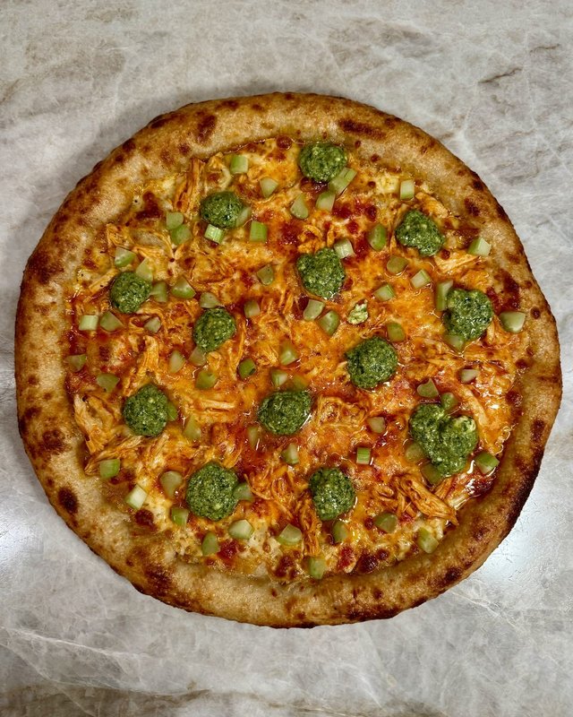 Wylde Buffalo pizza